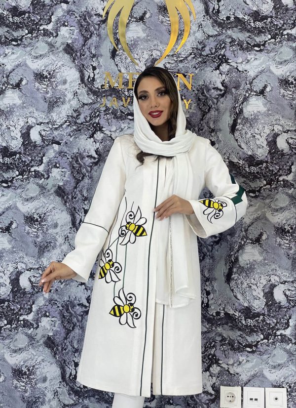 مانتو کلاسیک گلدوزی مدل زنبور